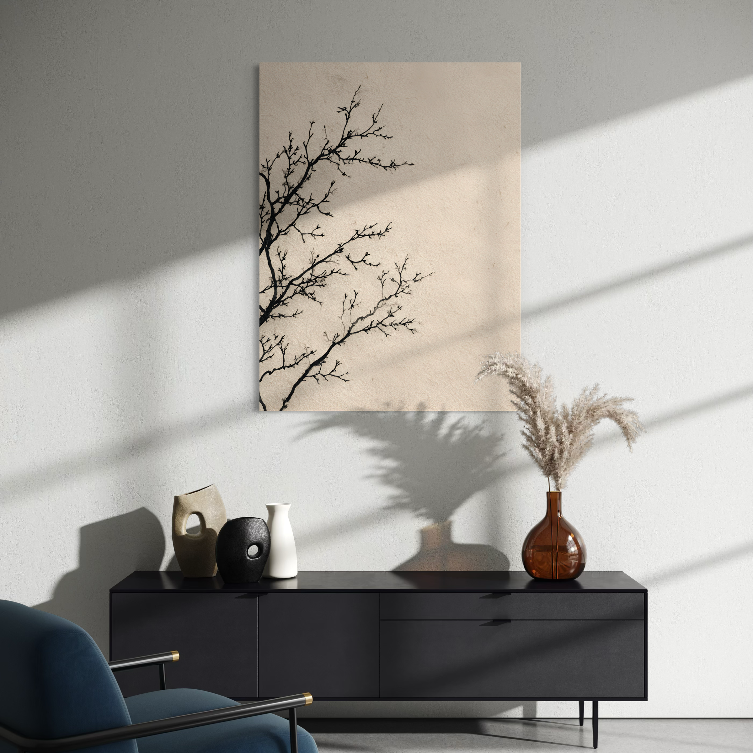 Tableau Japandi représentant des branches hivernales noires minimalistes sur fond beige texturé dans un style zen et naturel