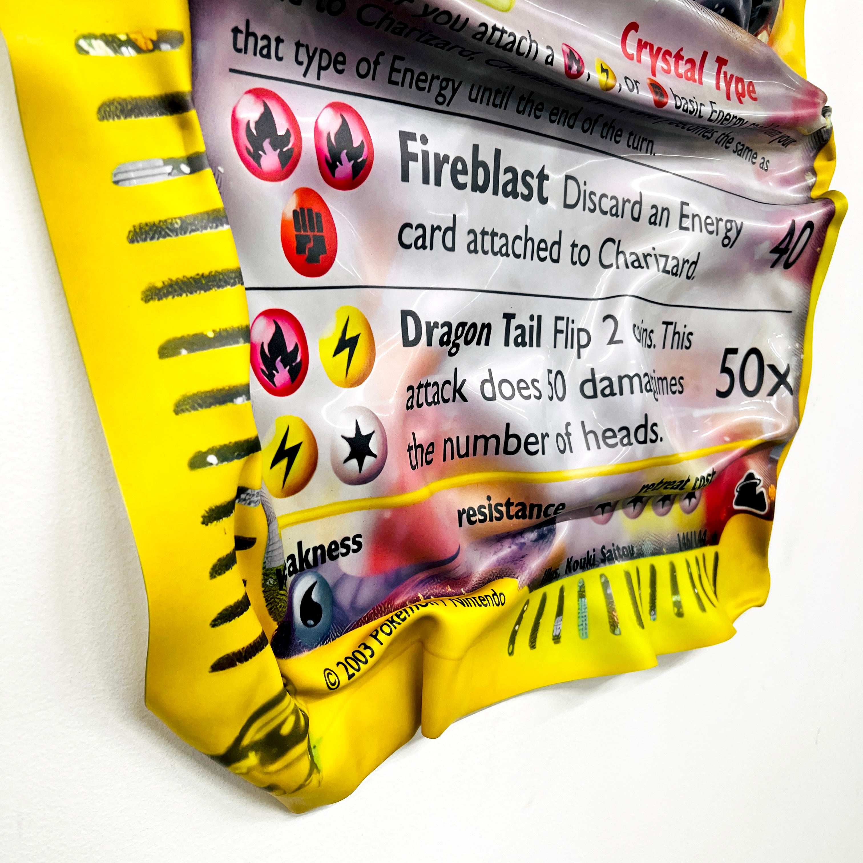 Tableau froissé - Carte Pokémon Charizard